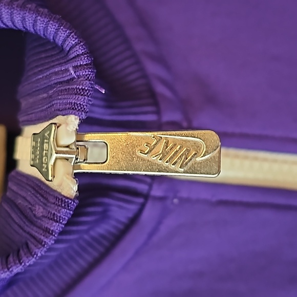 Nike Full Zip Athletic Jacket - Picture 9 of 10